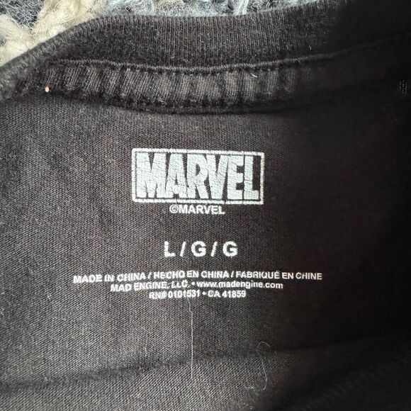 Bundle of 2 Marvel Tees - Picture 3 of 5